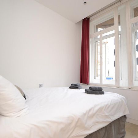 Modern 2 Bedroom Apartment, Oxford Street Лондон Екстериор снимка