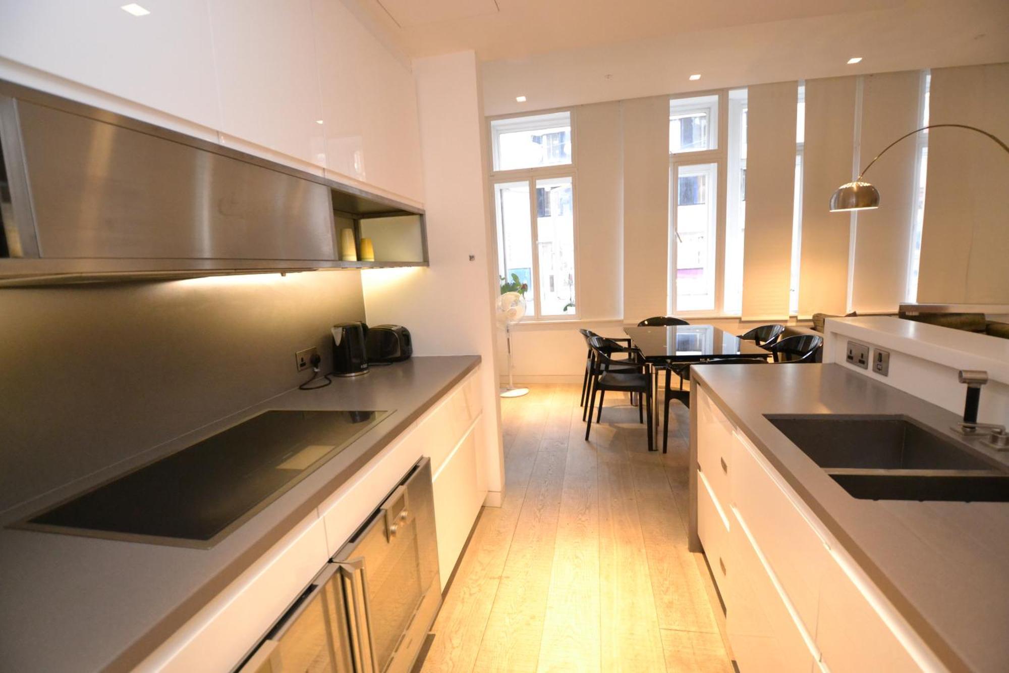 Modern 2 Bedroom Apartment, Oxford Street Лондон Екстериор снимка