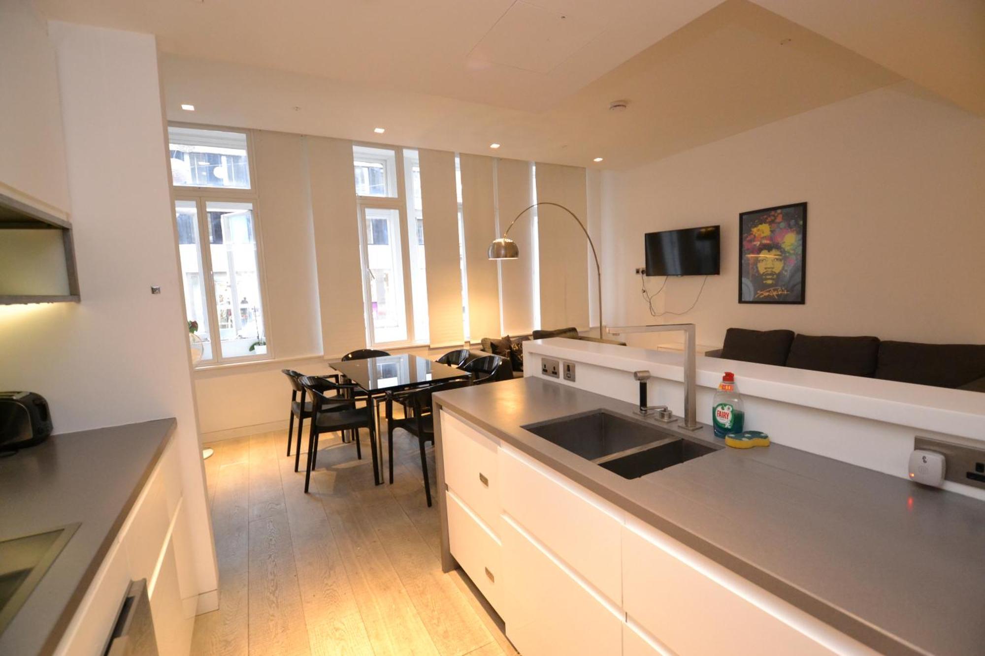 Modern 2 Bedroom Apartment, Oxford Street Лондон Екстериор снимка